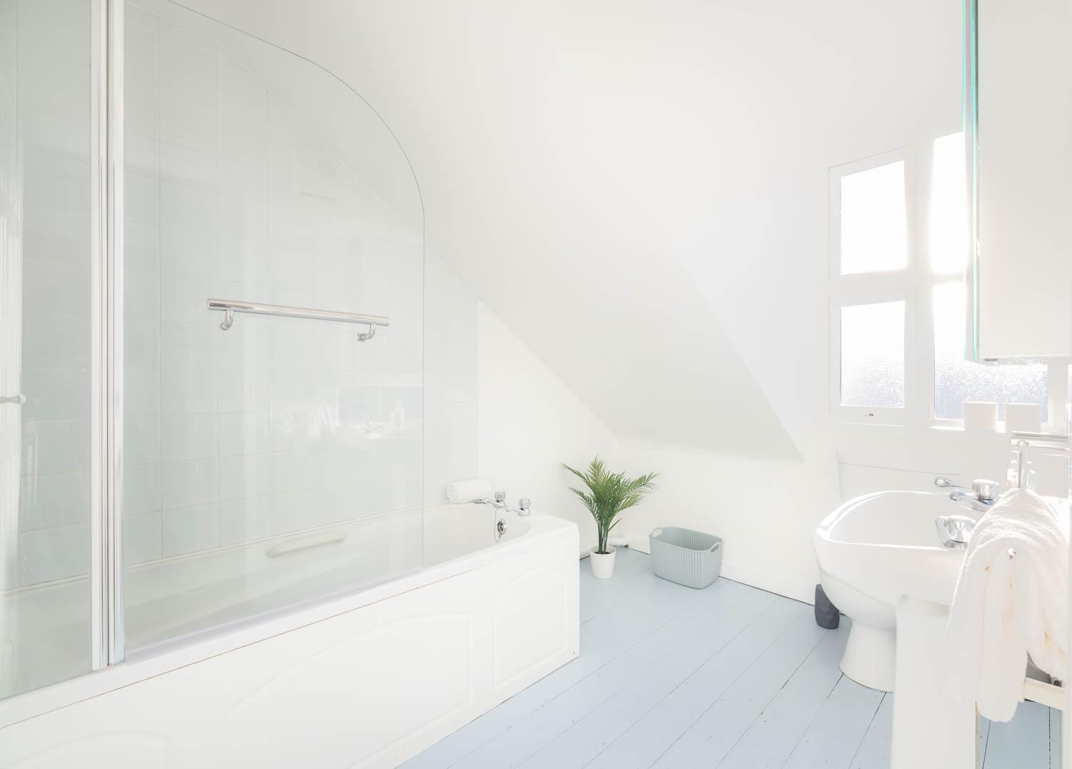 Modern Canal View Home, In City Centre, Sleeps 8 Galway Zewnętrze zdjęcie