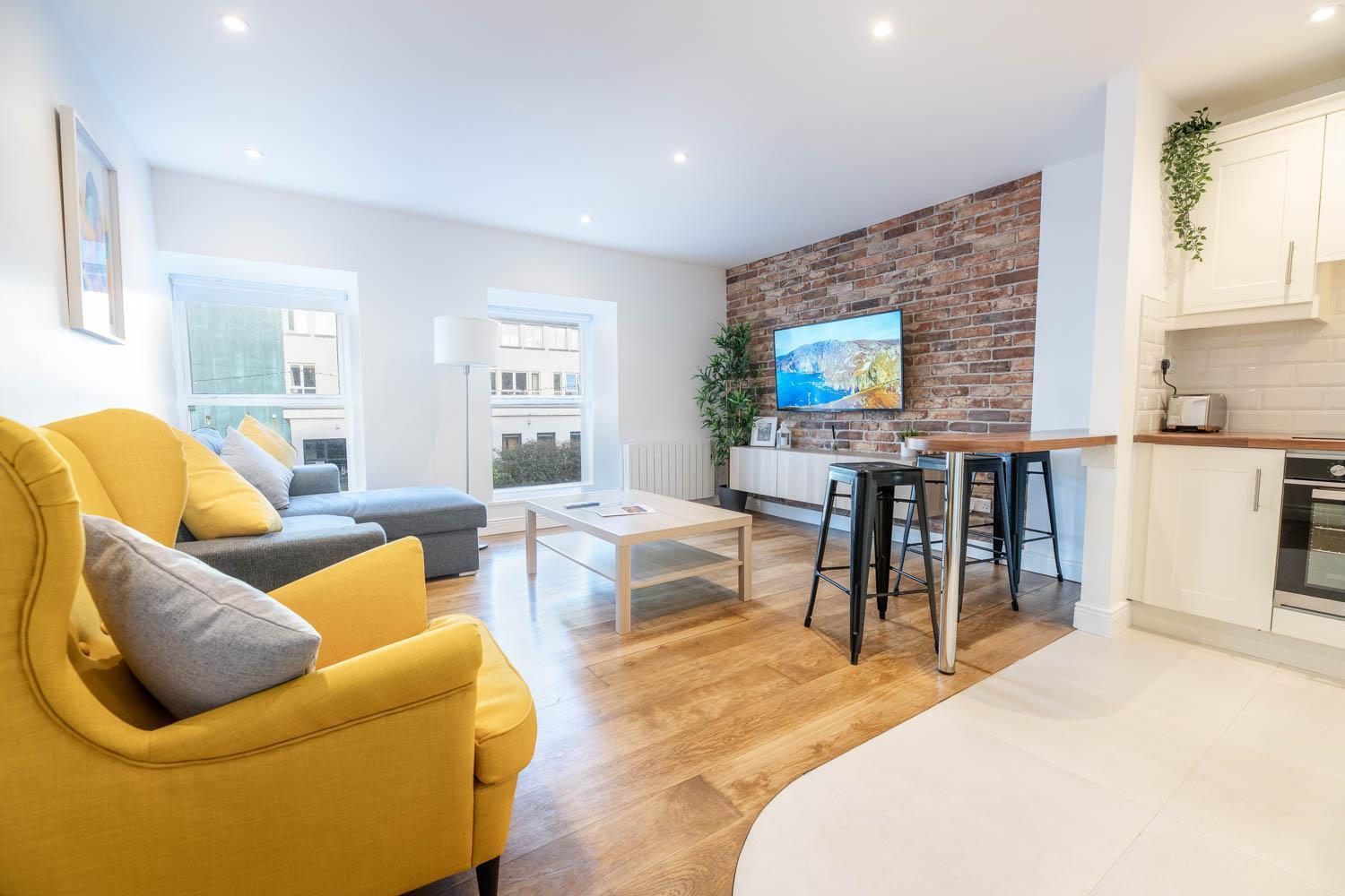 Modern Canal View Home, In City Centre, Sleeps 8 Galway Zewnętrze zdjęcie